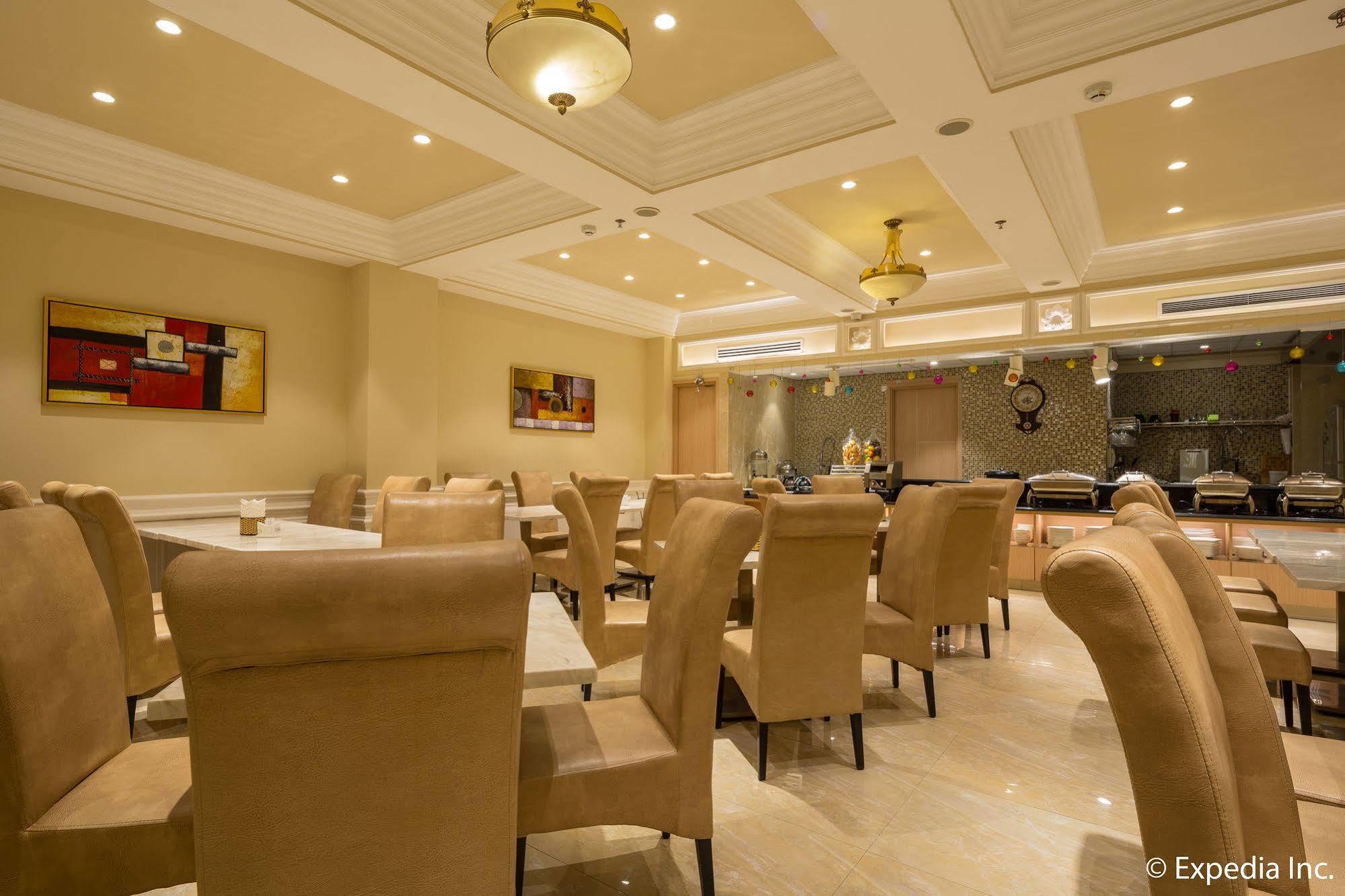 Khách sạn Sky Gem Sora 4*
