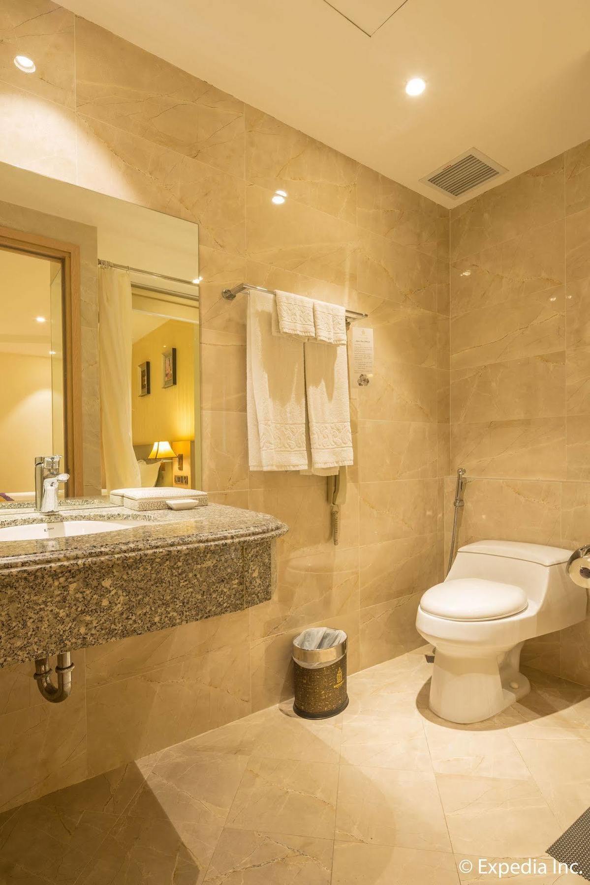 Sky Gem Sora Khách sạn 4*